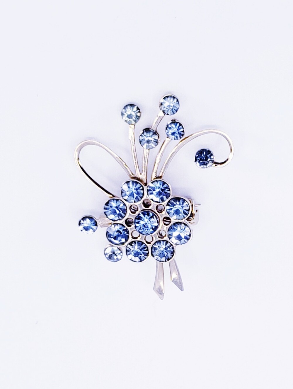 C4005 Vintage 40s 50s Blue Crystal Floral Spray Ribbon Spring Time Brooch
